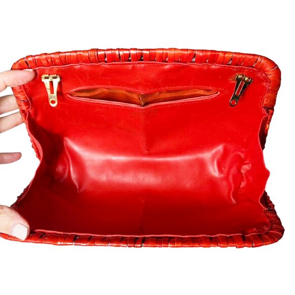 VINTAGE JAEGER cherry red lacquer woven clutch - Picture 7 of 8